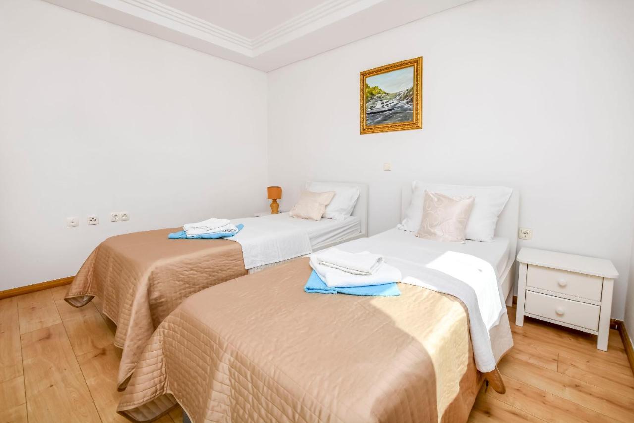 Apartments Silvana Rogoznica  Buitenkant foto